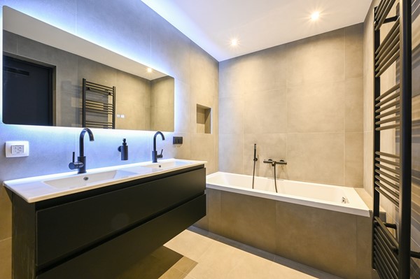 Medium property photo - Dorpsweg, 3083 LA Rotterdam